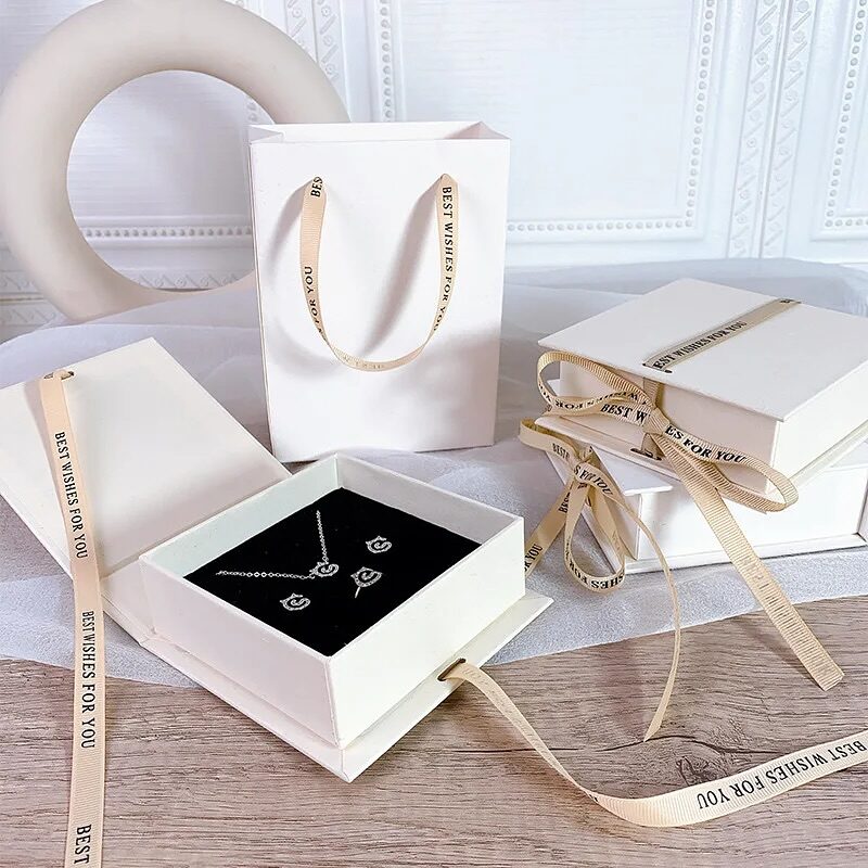 Instagram post from gccpack. This post is in position 0.